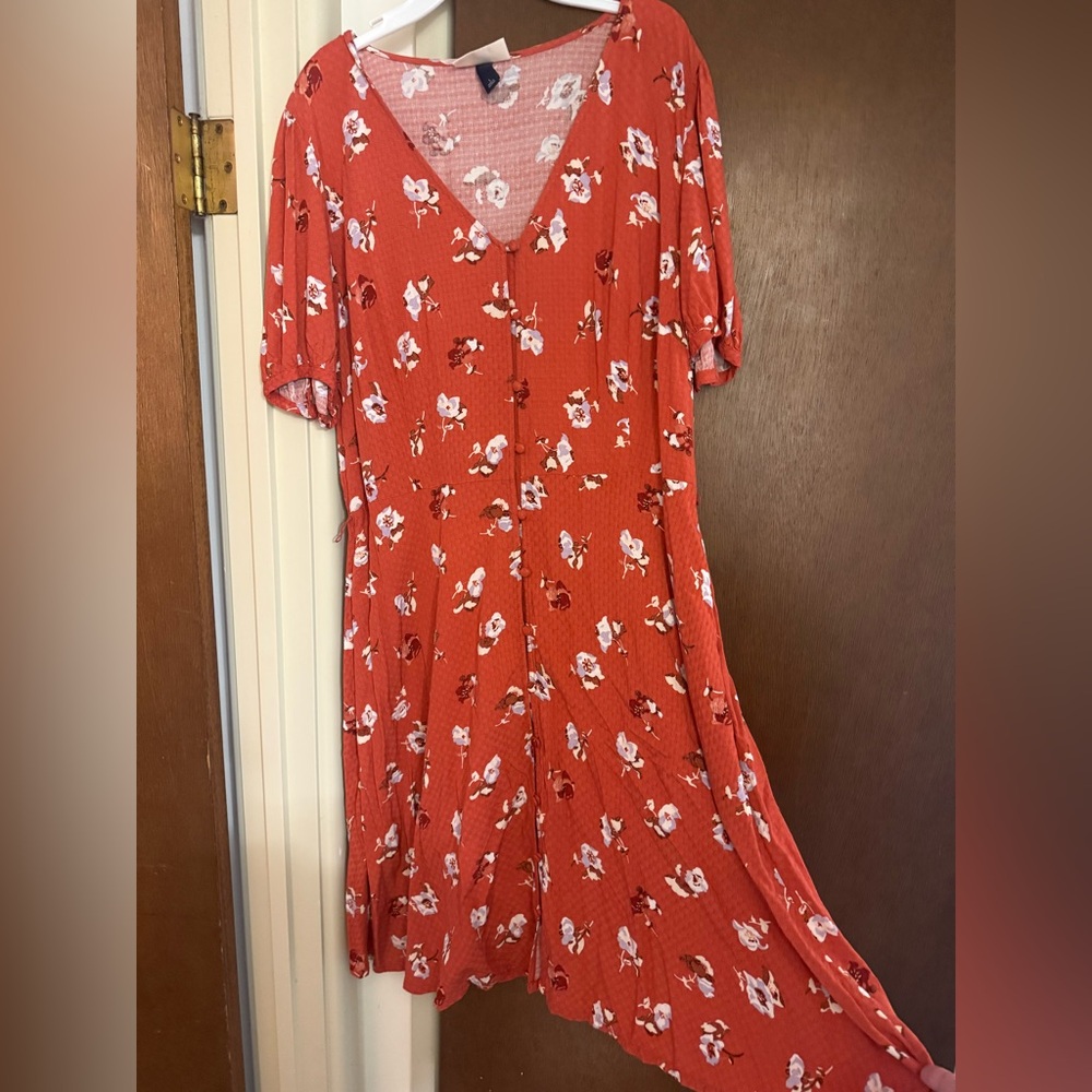 Floral Red V-Neck Dress